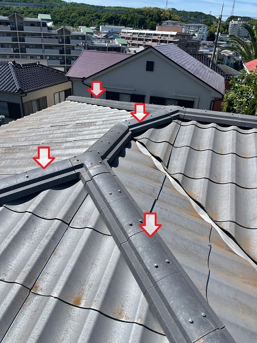 交換後のスレート瓦の棟